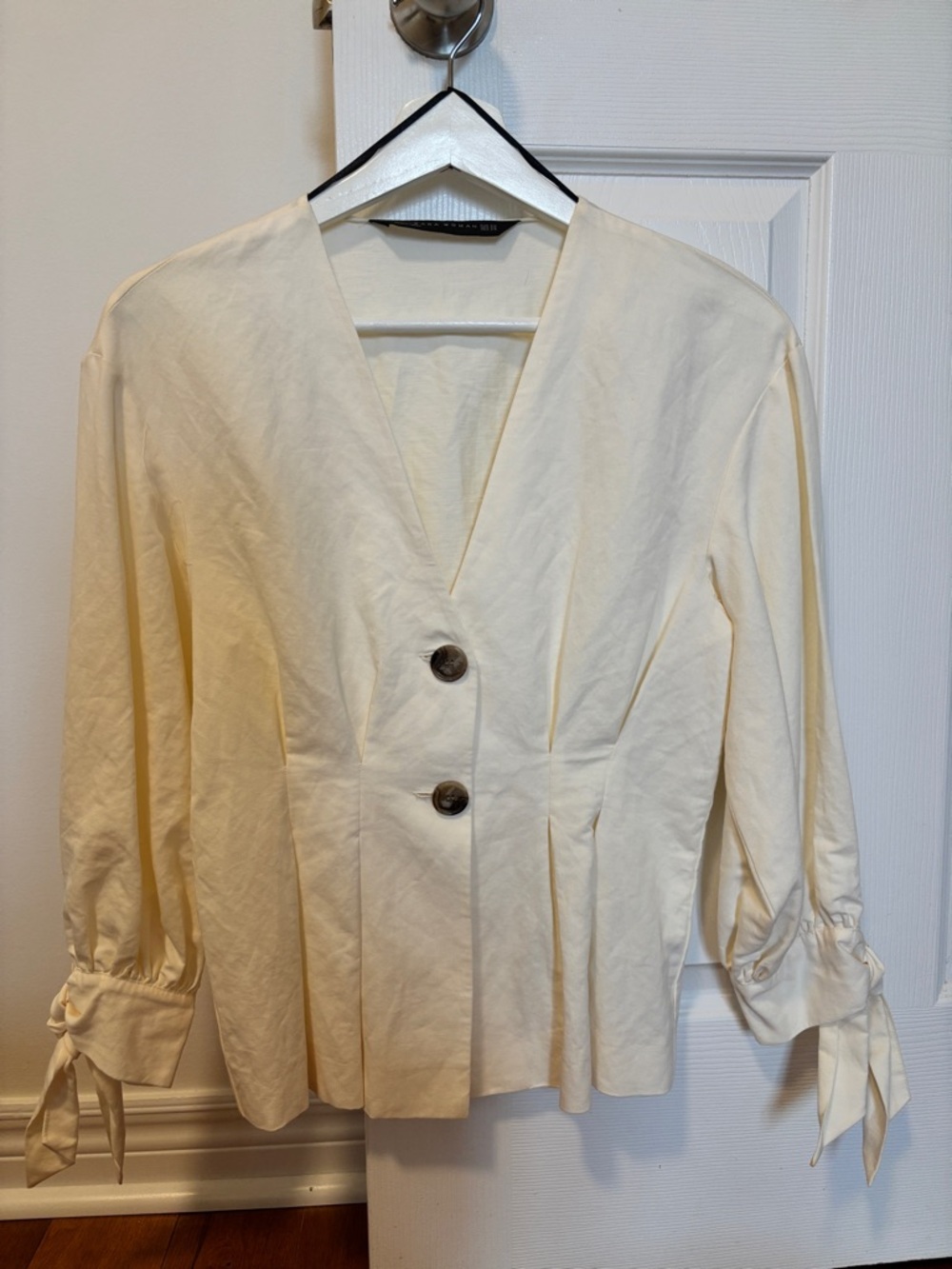 Zara Woman Cream Lightweight V-Neck Top